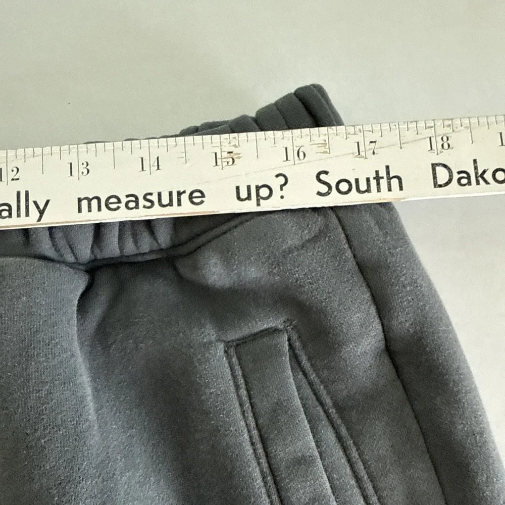Abercrombie & Fitch Short Length Oversized Essential Clinched Sweats Grey L